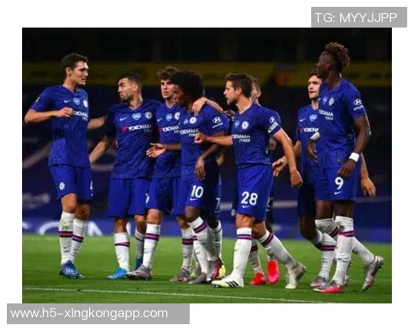 慕尼黑空难68周年利物浦与曼联共同追忆悲痛历史 慕尼黑空难68周年利物浦与曼联共同追忆悲痛历史